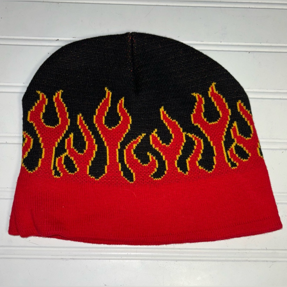 Flame Stocking Hat Black Red Yellow OS Unisex 55% Cotton 45% Acrylic New - Picture 2 of 4